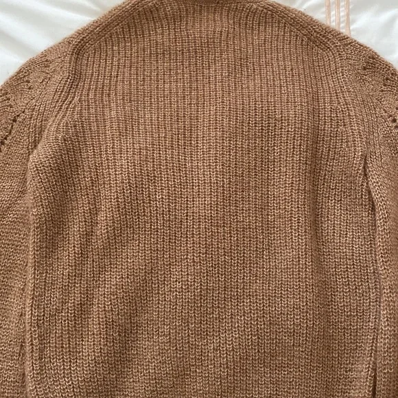 Aritzia Little Moon Gardenia Sweater - Picture 5 of 6